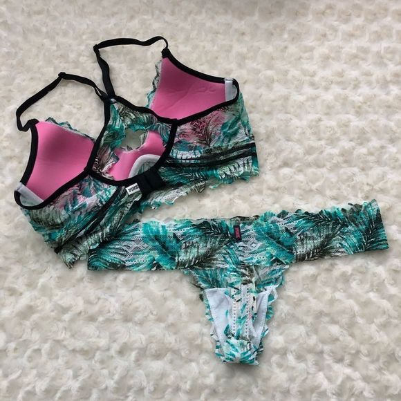 𝅺vs Pink Sport Bra & Panty Set - Picture 2 of 2